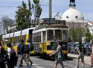 saiba-como-nova-lei-dos-estrangeiros-afeta-brasileiros-em-portugal