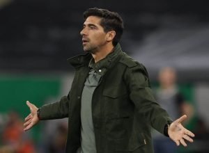 palmeiras:-derrota-para-a-ldu-e-a-pior-de-abel-ferreira-em-“mata-matas”