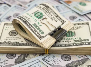 dolar-e-bolsa-fecham-em-leve-alta-apos-dados-de-inflacao-do-brasil-e-dos-eua-abaixo-do-esperado