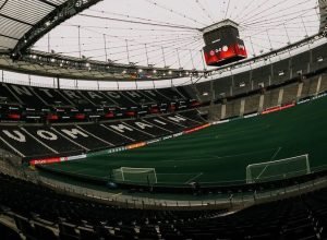 eintracht-frankfurt-x-st.-pauli:-horario-e-onde-assistir-ao-jogo-da-bundesl