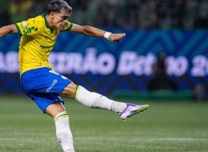 palmeiras-x-cruzeiro:-entenda-a-regra-que-anulou-gol-de-ramon-sosa