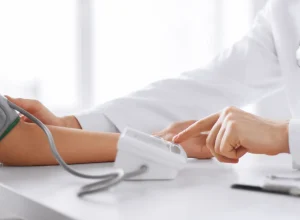 mesmo-sem-sintomas,-hipertensao-segue-entre-os-principais-riscos-a-saude