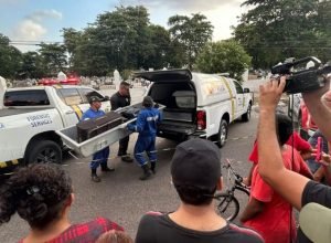 corpo-de-crianca-e-encontrado-dentro-de-mala-em-frente-a-cemiterio