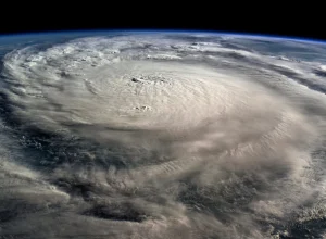 furacao-melissa-atinge-jamaica-com-categoria-maxima-e-pode-ser-a-‘tempestade-do-seculo’