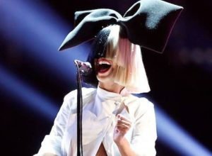 ex-de-sia-usa-problemas-da-cantora-com-drogas-para-pedir-guarda-do-filho