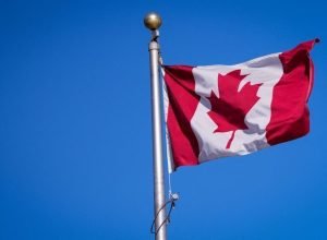 bc-do-canada-corta-juros-a-2,25%-e-cita-inflacao-proxima-da-meta