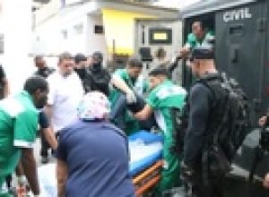 necropolitica:-secretario-diz-que-ou-se-esta-com-ele-ou-se-e-narcoativista