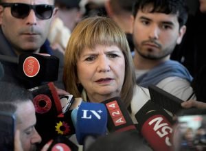 argentina-pede-reforco-em-fronteira-apos-mortes-no-rio-de-janeiro