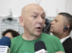 hang-e-condenado-a-pagar-r$-33-mil-a-lula-por-declaracoes-ofensivas