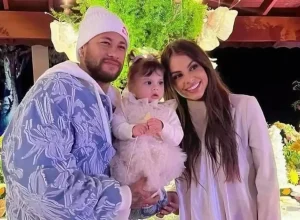 filha-de-neymar-e-amanda-kimberlly-passa-por-cirurgia-de-emergencia