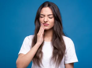 dor-de-dente?-veja-5-truques-caseiros-que-ajudam-a-aliviar-o-incomodo