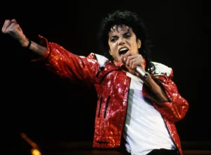 michael-jackson,-rei-do-pop,-e-artista-morto-mais-bem-pago-do-mundo