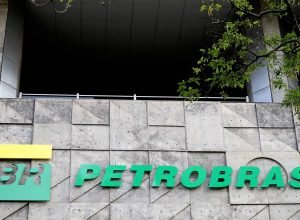 petrobras-aprova-programa-de-desligamento-voluntario-que-pode-chegar-a-mil-funcionarios