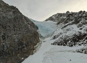 italia:-avalanche-mata-5-alpinistas,-incluindo-pai-e-filha-adolescente