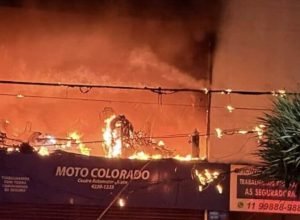 incendio-destroi-oficina-em-sao-caetano