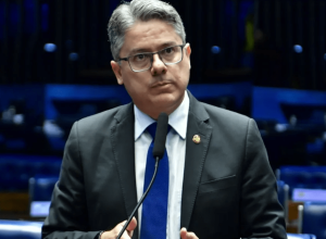 quero-ouvir-quem-toma-conta-do-bandido,-diz-relator-da-cpi-do-crime