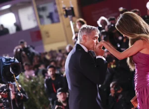 george-clooney-revela-segredo-do-casamento-com-amal:-“nunca-discutimos”