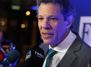 “dia-muito-importante-para-o-brasil”,-diz-haddad-sobre-isencao-do-ir