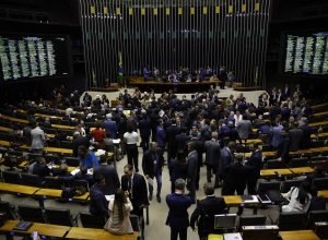 camara-aprova-projeto-que-restringe-desapropriacao-de-terras-para-reforma-agraria