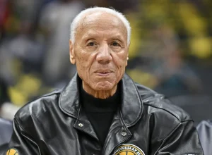 lenda-da-nba-e-hall-da-fama-como-jogador-e-treinador,-lenny-wilkens-morre-aos-88-anos