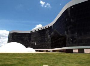 tse-suspende-julgamento-sobre-cassacao-do-governador-de-roraima