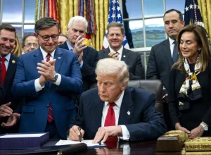 governo-federal-dos-eua-volta-a-funcionar-apos-assinatura-de-donald-trump