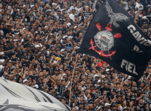 conselheiro-do-corinthians-apoia-voto-do-fiel-torcedor,-mas-critica-formato
