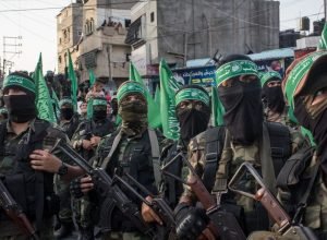 israel-recebe-corpo-que-hamas-diz-ser-de-mais-um-refem-de-gaza
