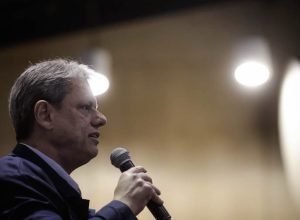 tarcisio-avalia-antecipar-saida-de-secretarios-para-eleicoes