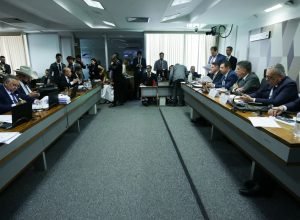 cpmi-cancela-sessao-apos-investigados-apresentarem-atestado-e-hc