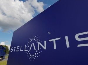 ceo-da-stellantis:-produtividade-no-brasil-e-limitada,-mas-ha-interesse