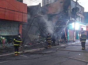 incendio-de-grandes-proporcoes-atinge-residencias-em-sao-bernardo-do-campo
