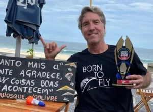bicampeao-brasileiro-de-asa-delta-morre-apos-queda-de-parapente-no-rio