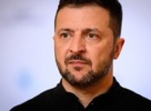 zelensky:-ucrania-enfrenta-dilema-entre-perder-a-dignidade-ou-apoio-dos-eua