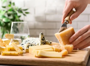 especialistas-revelam-qual-e-o-pior-queijo-para-o-intestino-e-colesterol