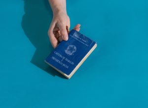 trabalhadores-recebem-a-primeira-parcela-do-13o-ate-esta-sexta-(28)