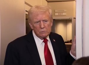 “se-tiver-que-fazer-do-jeito-dificil,-tudo-bem”,-alerta-trump-sobre-maduro