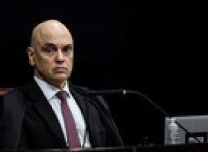 daniela-lima:-moraes-condena-omissao-da-cupula-da-pmdf-no-8/1