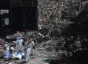 hong-kong-inicia-tres-dias-de-luto-apos-incendio-que-deixou-mais-de-120-mortos