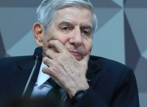 moraes-pede-comprovacao-do-historico-clinico-de-augusto-heleno