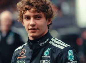 f1:-antonelli-recebe-ameacas-de-morte,-e-red-bull-se-desculpa-por-acusacao