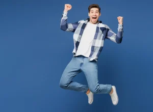 os-tres-signos-que-vao-encerrar-2025-em-alta,-segundo-a-astrologia