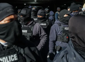 eua:-departamento-de-justica-demite-8-juizes-que-trabalhavam-em-imigracao