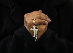 comissao-do-vaticano-proibe-ordenacao-de-mulheres-diaconas