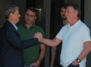 pt-ignora-candidatura-de-flavio-e-ataca-tarcisio-em-resolucao-para-2026