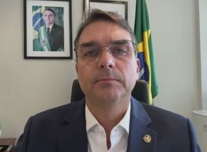 flavio-diz-que-seu-plano-economico-e-retomar-gestao-bolsonaro