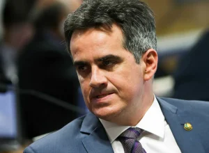 flavio-e-meu-amigo,-mas-politica-nao-se-faz-so-com-amizade,-diz-ciro-nogueira