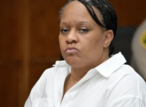 mulher-mata-enfermeira-para-roubar-dinheiro-para-pagar-viagem-da-filha