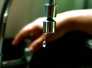 falta-de-luz-deixa-cidades-da-grande-sp-e-capital-sem-agua,-afirma-sabesp