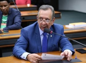 comissao-aprova-regras-mais-rigidas-para-cadastro-de-motoristas-de-aplicativo